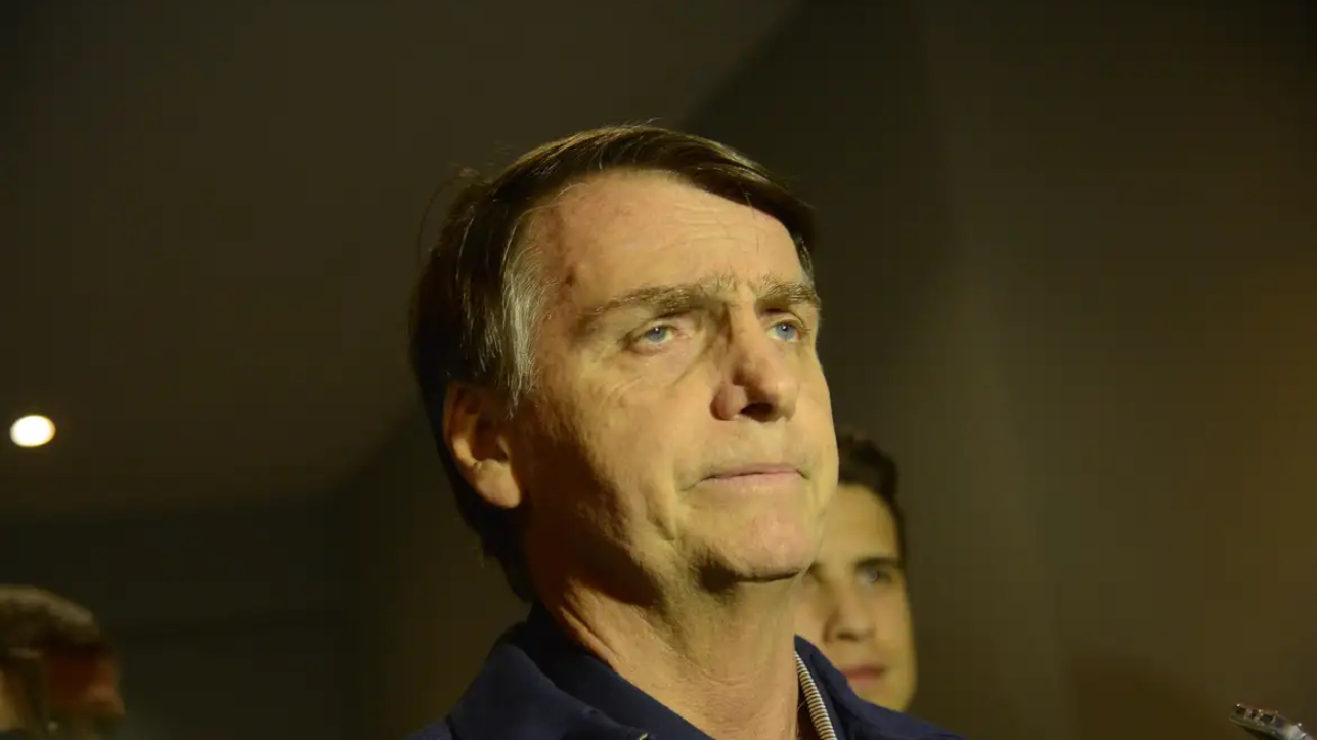 Ex-presidente Jair Bolsonaro (PL) tornou-se o quarto chefe de Estado brasileiro a ser preso desde a redemocratização. Fernando Frazão/Agência Brasil