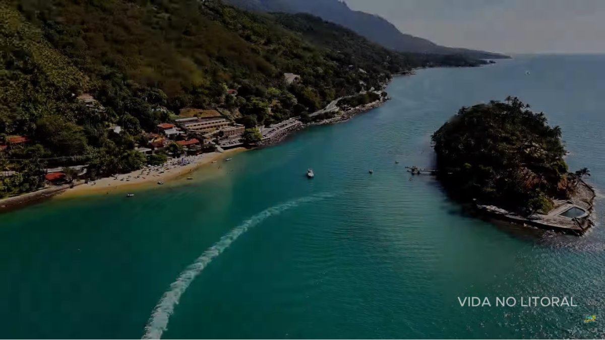 O Litoral Sul reúne praias longas, urbanização intensa e fácil acesso, sendo a escolha mais prática para famílias