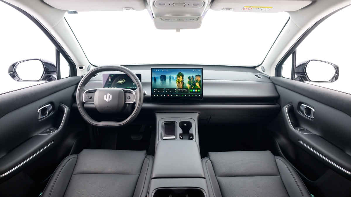 Com um exclusivo cartão NFC, o motorista pode entrar no carro usando apenas seu celular. /Fotos: Divulgação
