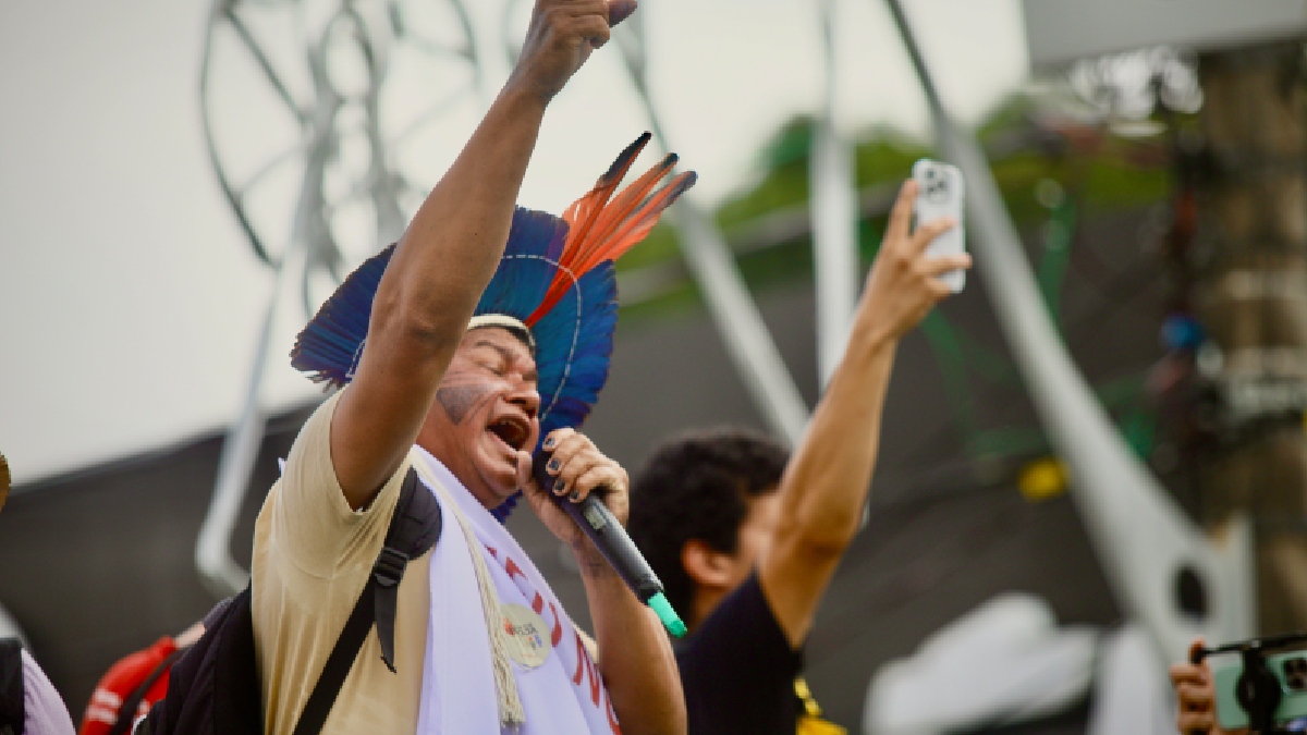 Ação reuniu cerca de 70 mil pessoas, incluindo lideranças indígenas, quilombolas, ribeirinhas, movimentos sociais e ativistas que foram até a capital paraense para a manifestação - (Toninho Castro/Gazeta de S.Paulo)