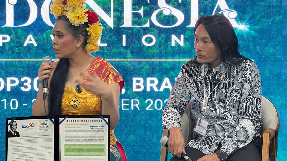 O guia indonésio Agam Rinjani recebeu a Medalha Kofi Annan; ele liderou voluntariamente o resgate do corpo da brasileira Juliana Marins/Toninho Castro/Agência Brasil