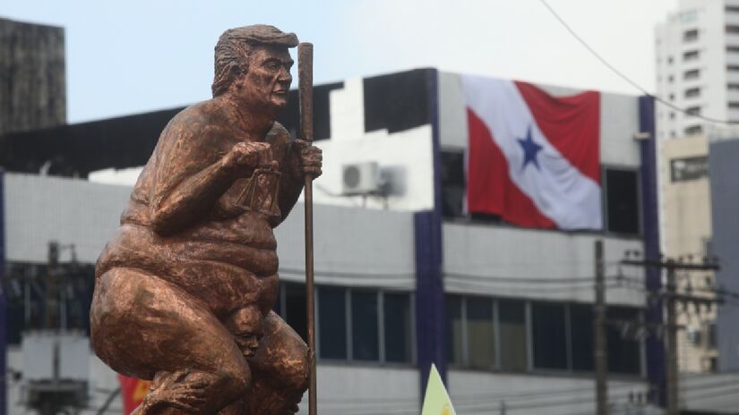 Manifestantes protestam contra Trump em Belém/Toninho Castro/Gazeta de S.Paulo