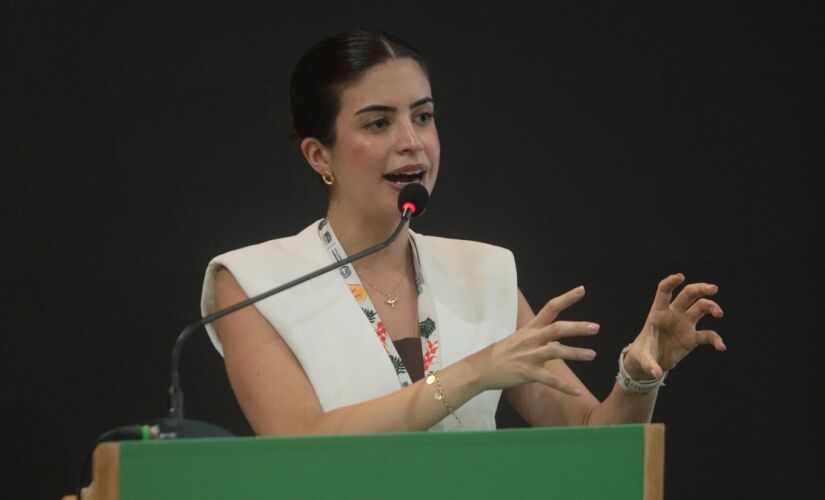 Tabata Amaral fala durante um painel da COP30/Toninho Castro/Gazeta de S.Paulo