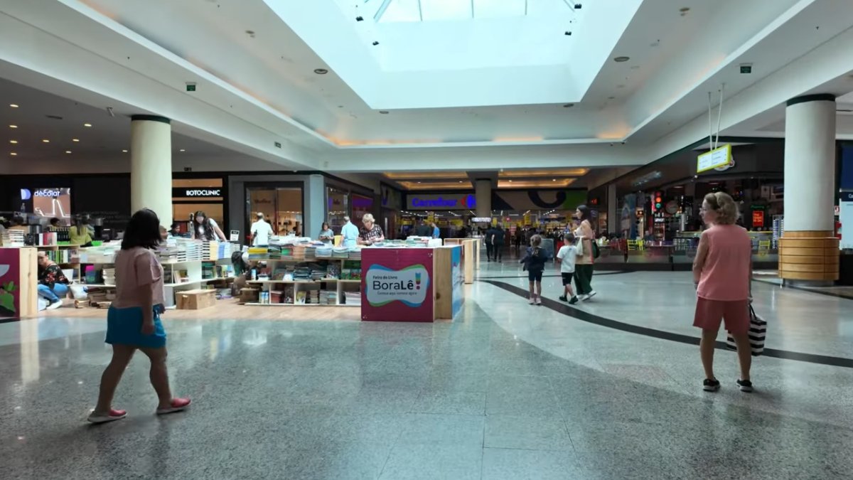 O espaço reúne o maior polo gastronômico da cidade, com opções que vão de fast-foods a restaurantes premium