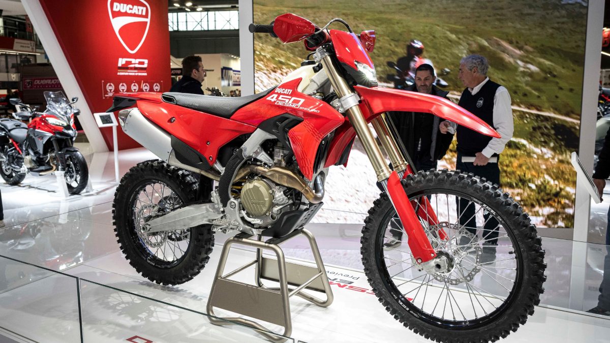 Nova Scrambler Ducati, em Verde Esmeralda, conquistou os fãs da 'Terra da Alegria'.