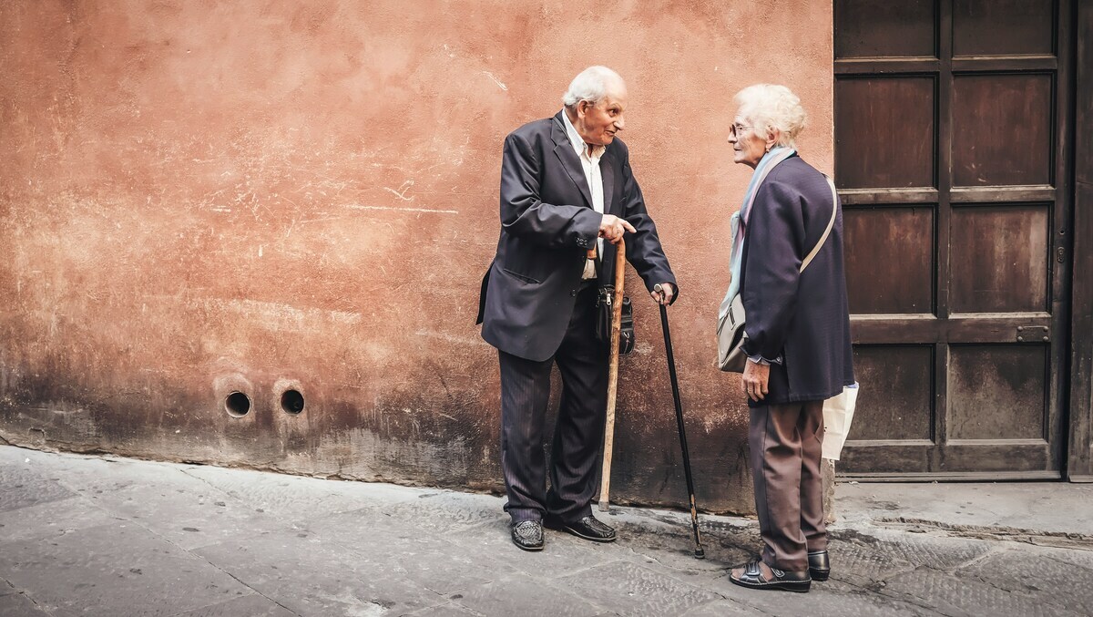 Jovens de hoje em dia podem sequer imaginar o significado de gírias dos anos 1960, 1970, e assim por diante - (Cristina Gottardi/Unsplash)