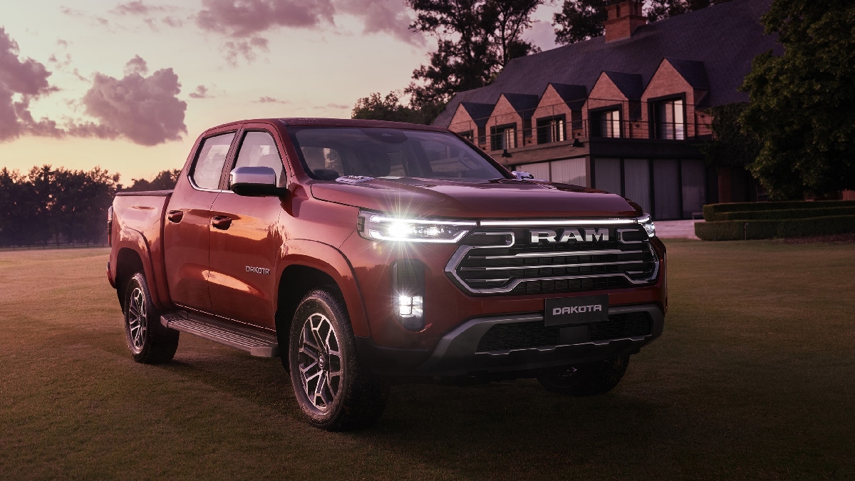 Com motor 2.2 turbodiesel, câmbio automático de 8 marchas e tração integral, a Dakota chega focada em robustez | Divulgação