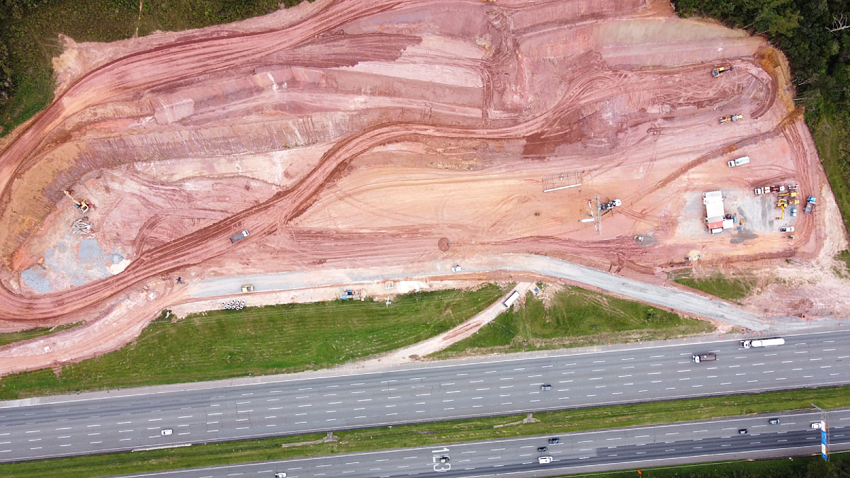 Rodovia dos Imigrantes, no sentido da Baixada Santista com destino a São Paulo, deve ganhar um novo posto de gasolina.