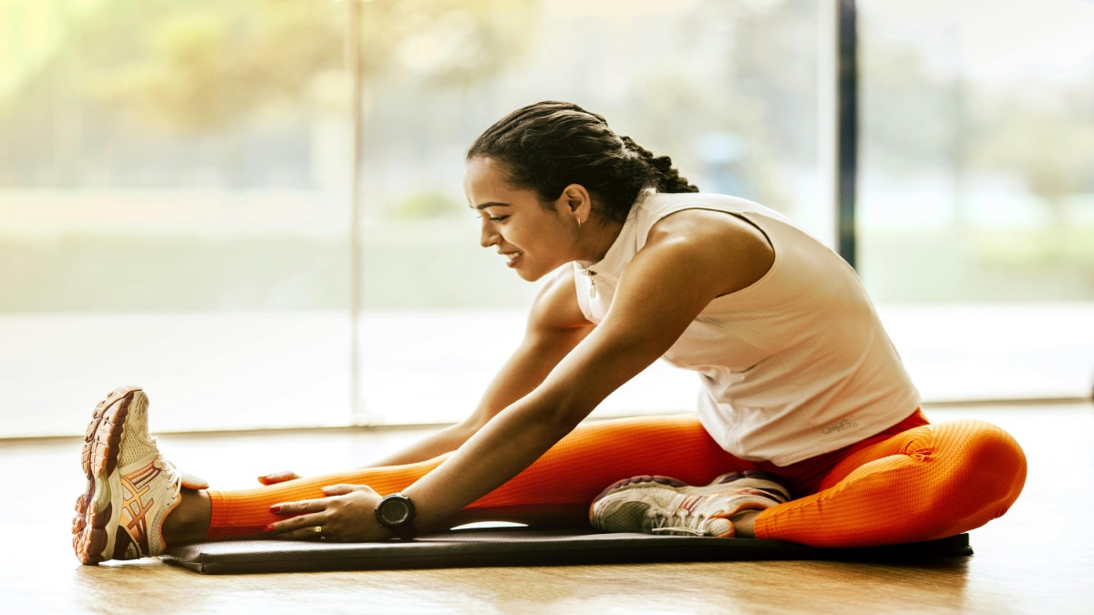 Realizar exercícios logo ao acordar não exige intensidade, o objetivo é despertar o corpo, não exauri-lo