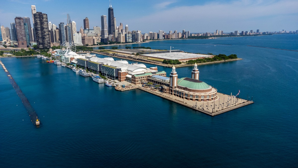 Chicago fica a beira do grande lago Michigan. Imagem: Sea Cow/Wikimedia Commons