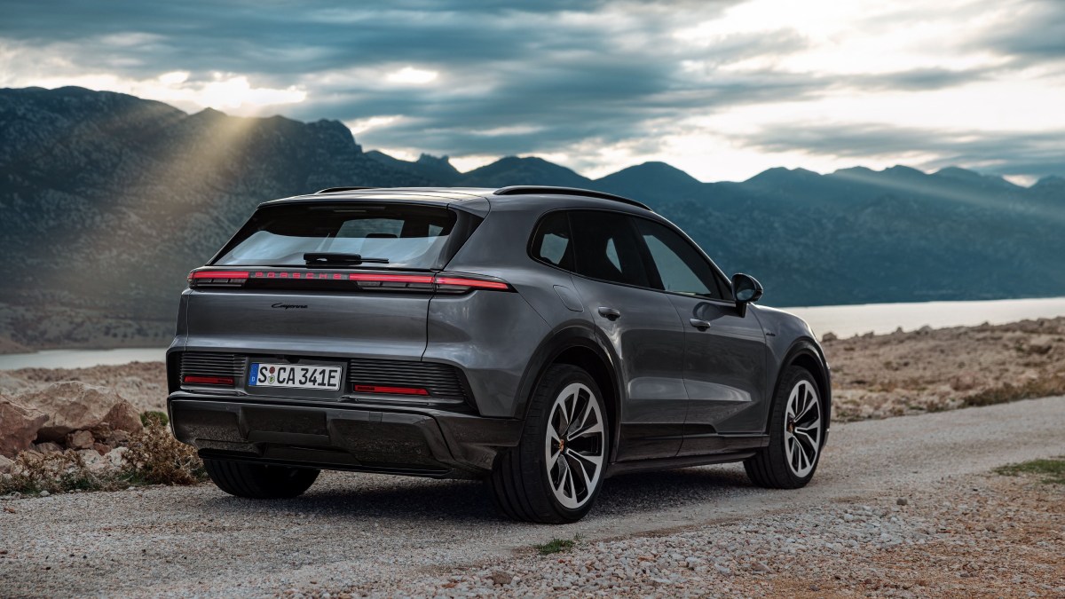 Linha 100% elétrica estreia com duas versões: o Cayenne Electric e o Cayenne Turbo Electric.
