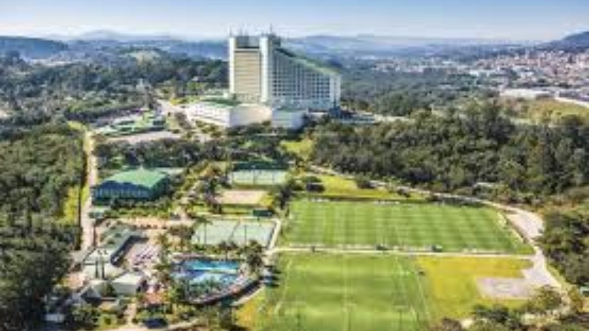 Hotéis e resorts: conforto para todos os gostos A cidade é reconhecida pela sua rede hoteleira de alto padrão, com opções que vão de resorts all inclusive com piscinas e lazer completo até pousadas charmosas em meio ao verde. Há alternativas para todos os perfis de viagens românticas a férias em família. Foto: Divulgação
