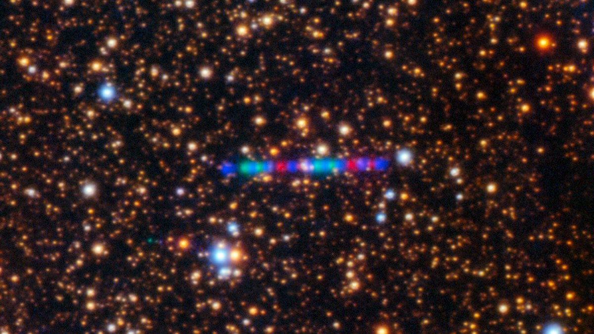 Tragetória do cometa no céu ao longo dos dias. Imagem: International Gemini Observatory