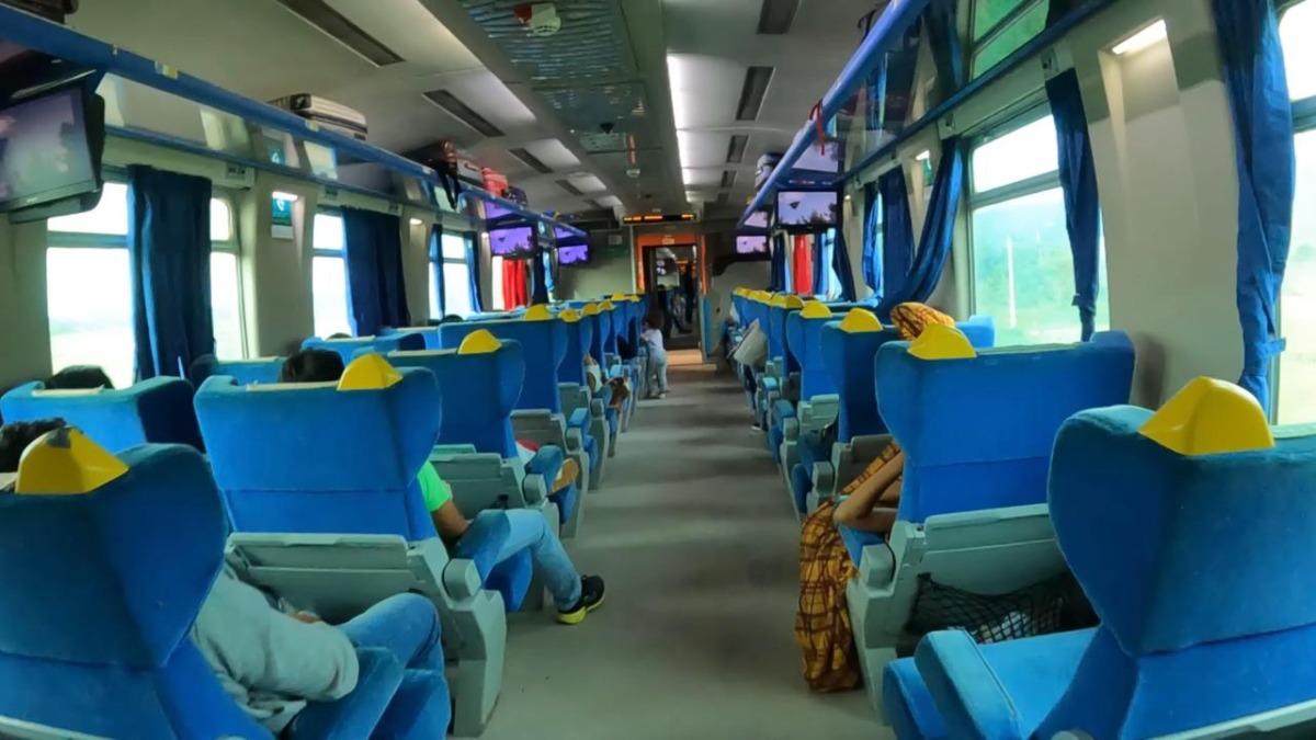 O trem leva cerca de 1,5 mil pessoas por dia em um percurso que mistura turismo, rotina e integração regional (Fotos: Youtube/Reprodução)