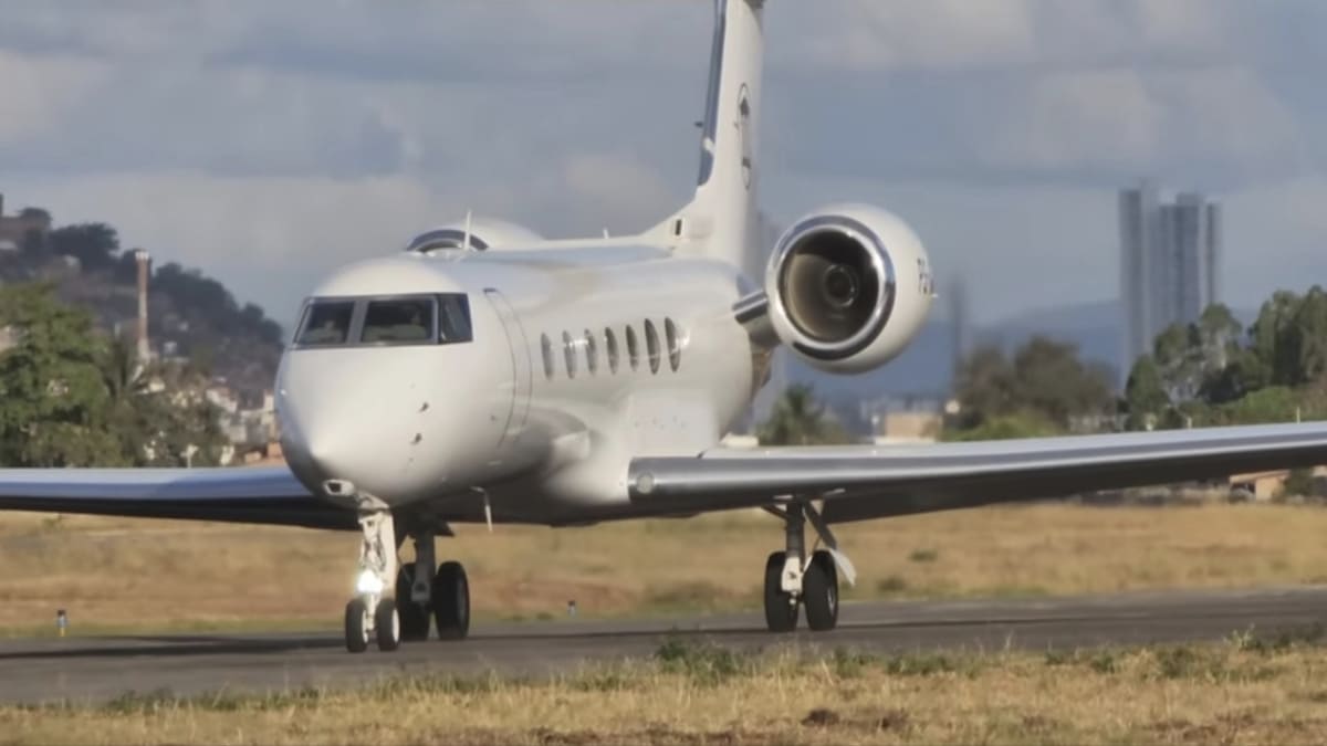 Aeronave é a mais cara entre os cantores sertanejos