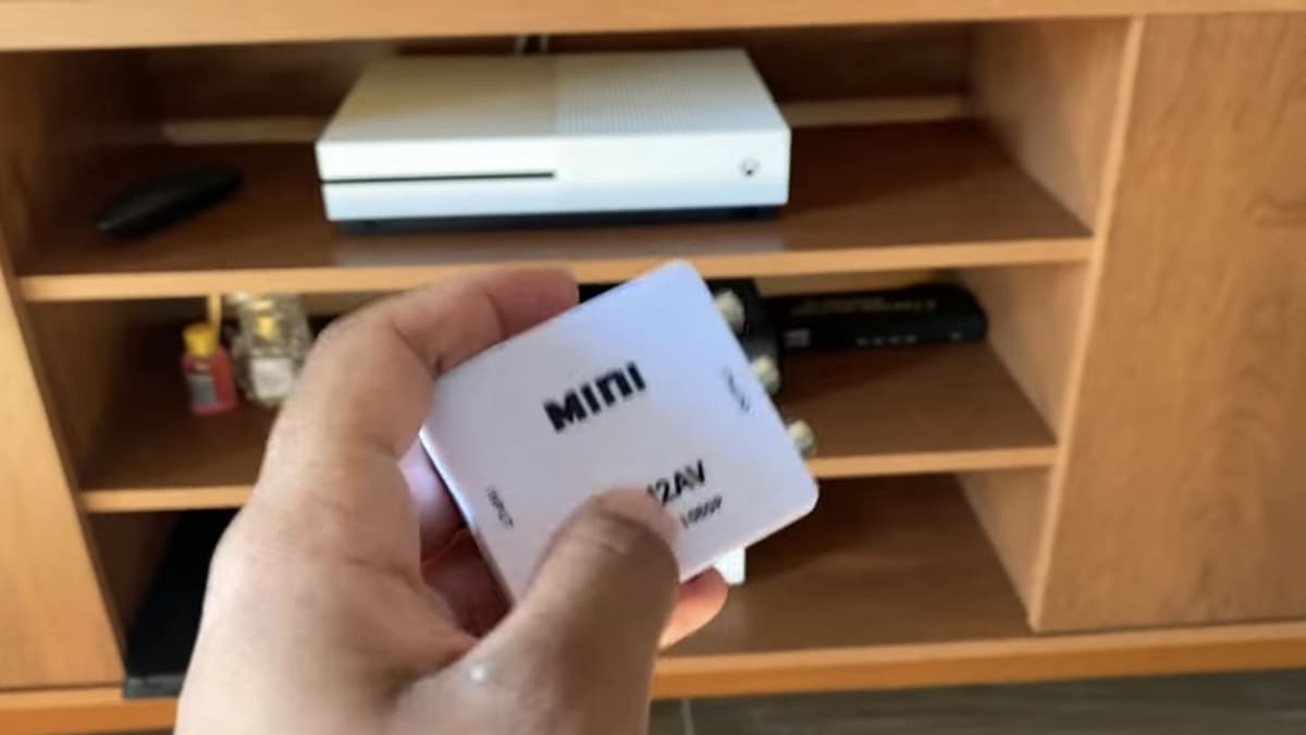 O mini conversor HDMI é necessário para transformar a entrada RCA em HDMI - rlReprodução/YouTube
