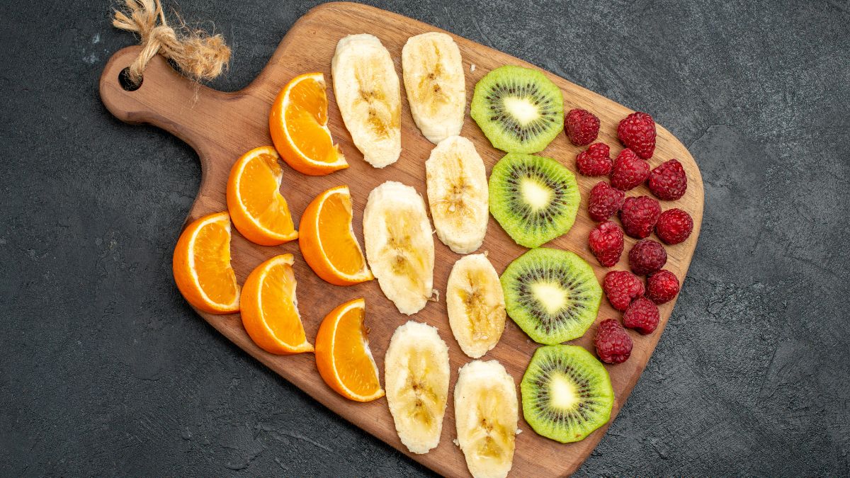 Apesar da proposta prática, o liquidificador portátil não atende a todas as necessidades; usuários relatam dificuldade para triturar ingredientes congelados ou mais rígidos, como gelo, castanhas e frutas densas (Foto: Freepik)