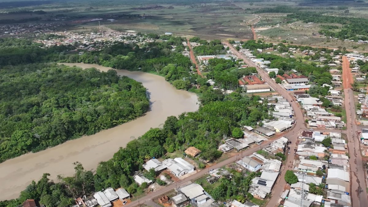 Localizada no Amapá e banhada pelo Oceano Atlântico, a cidade de Calçoene detém o título de município mais chuvoso do Brasil - (Reprodução/YouTube Boa Sorte Viajante - Matheus Boa Sorte)