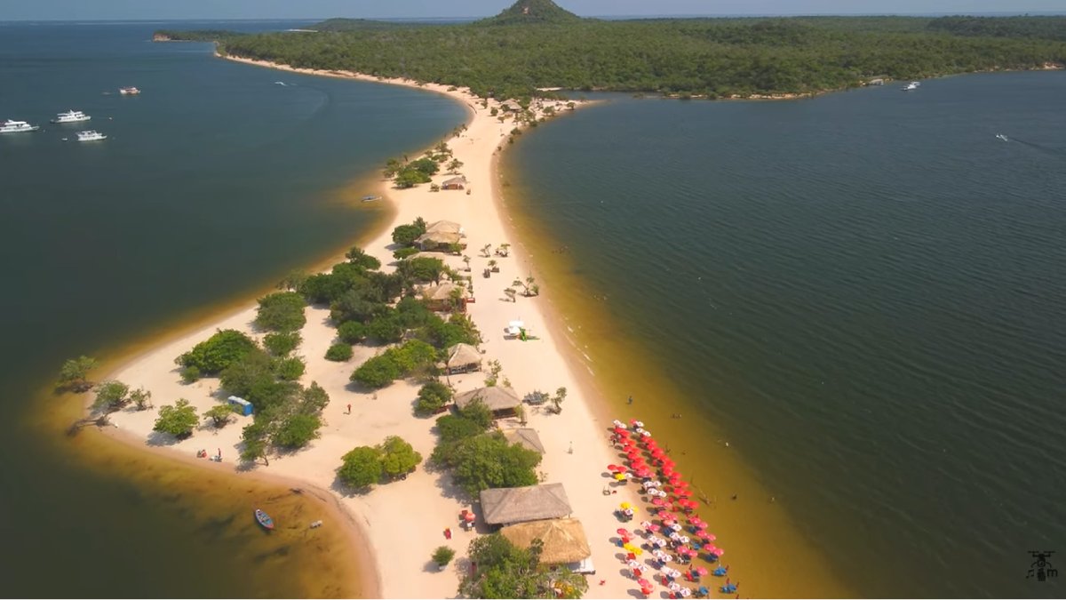 Alter do Chão, no oeste do Pará, é conhecido como o Caribe da Amazônia pelas águas transparentes e praias de água doce