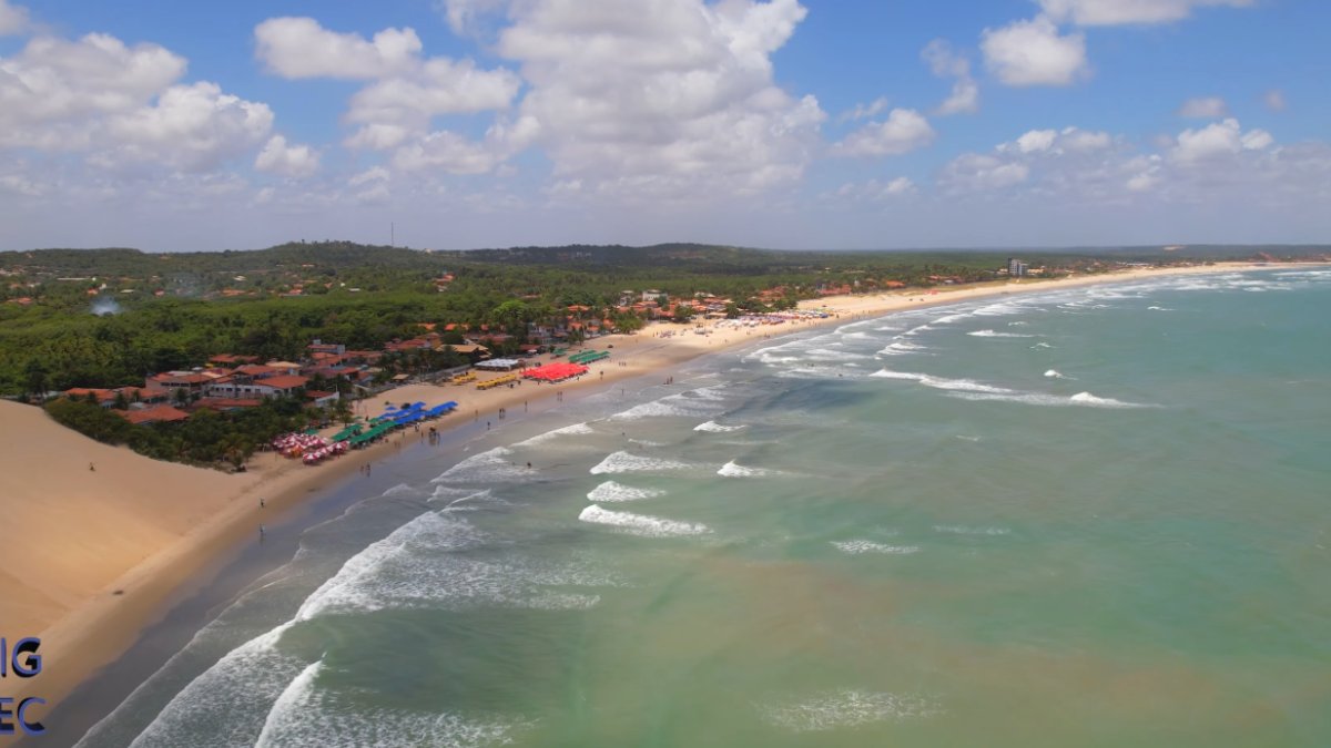 Conheça Genipabu, o cartão-postal mais icônico do Rio Grande do Norte (Fotos: Reprodução/Youtube)