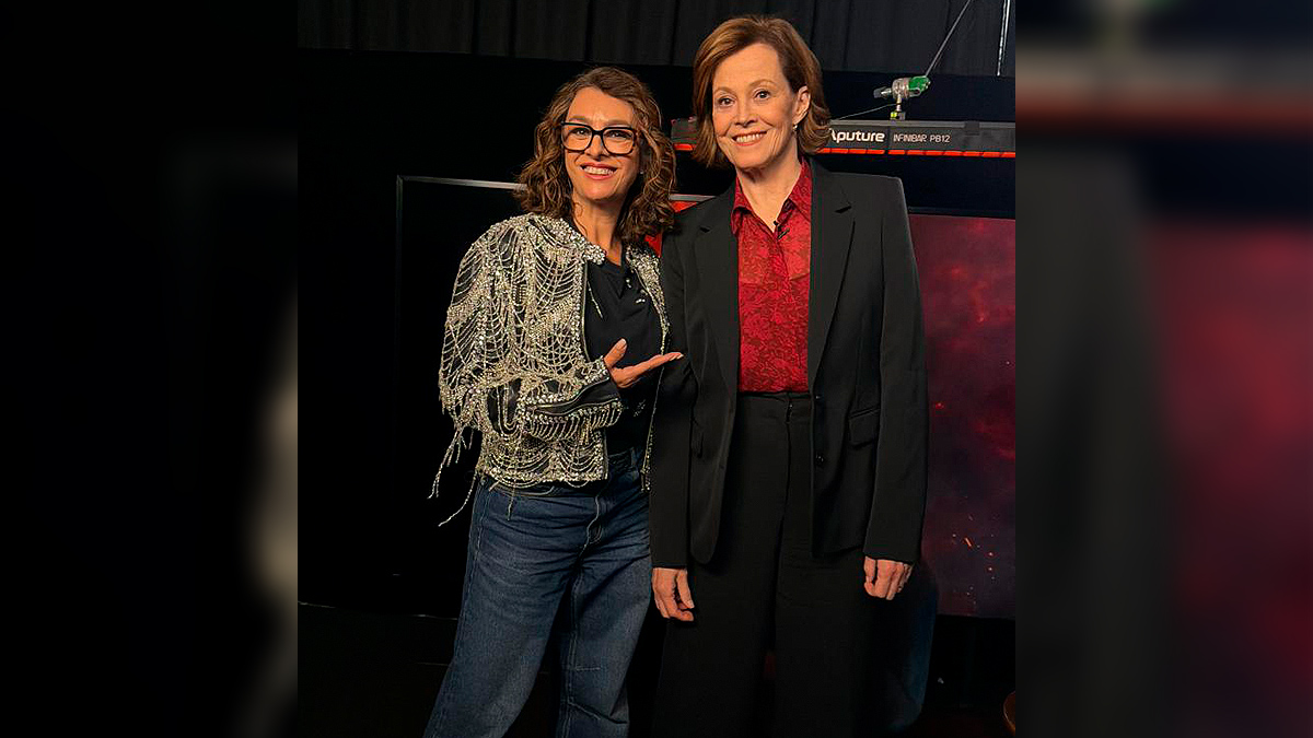 Catia Fonseca ao lado Sigourney Weaver no México.