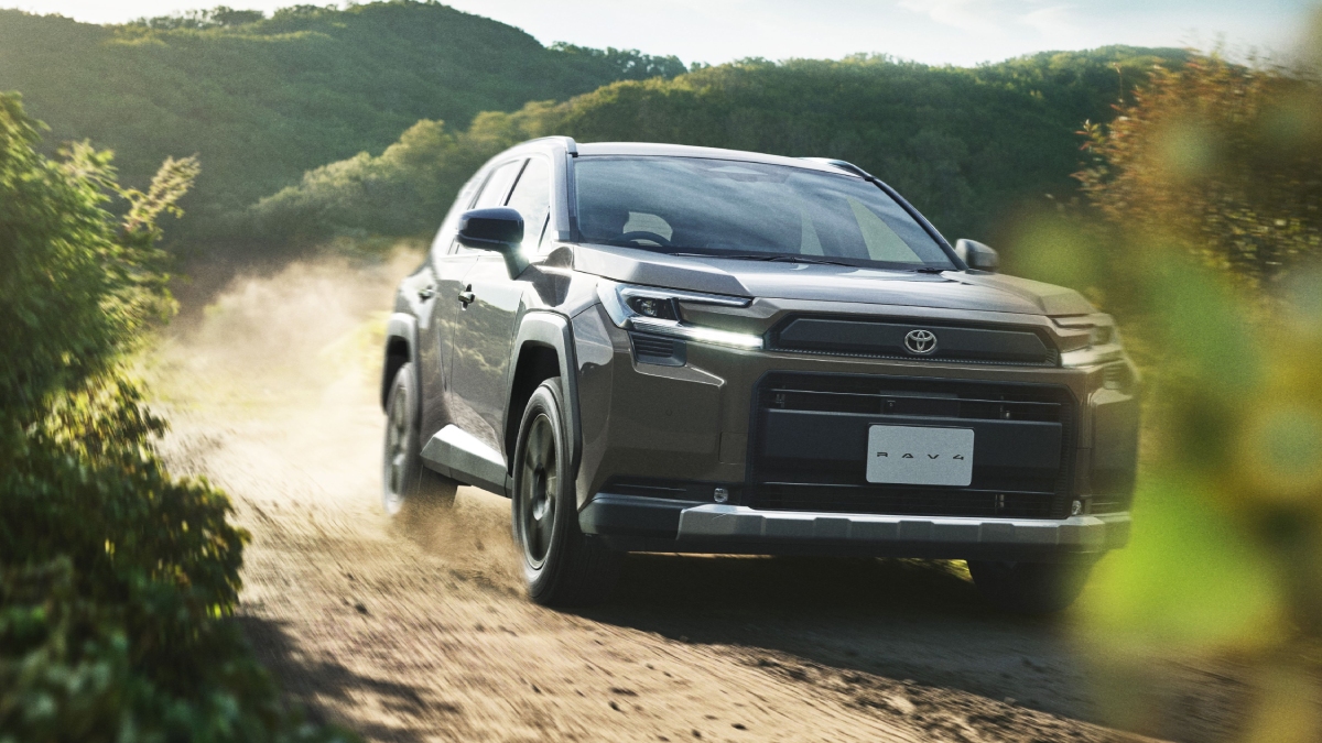 Disponível em três identidades Z, Adventure e GR Sport , o novo RAV4 se adapta a diferentes estilos de vida sem abrir mão da robustez | Divulgação