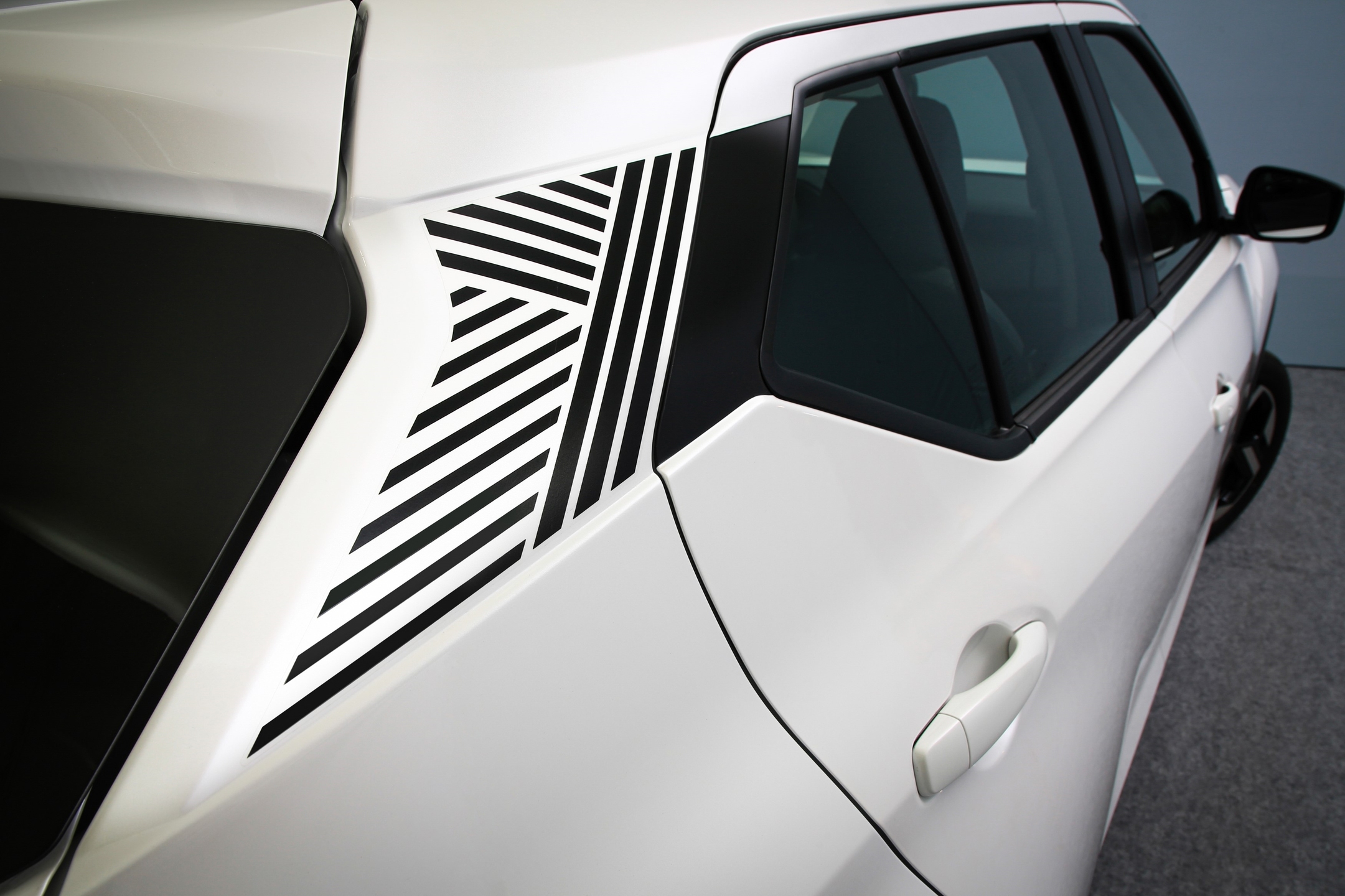 A partir das versões de entrada, ele estreia três sistemas inéditos da Nissan no Brasil. Foto: Divulgação