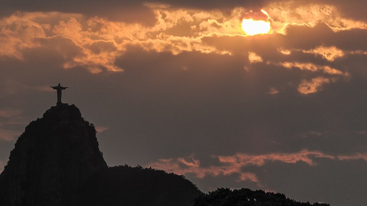Poucas cidades têm uma das novas sete maravilhas do mundo: o Cristo Redentor (Foto: Donatas Dabravolskas/Wikimedia Commons)