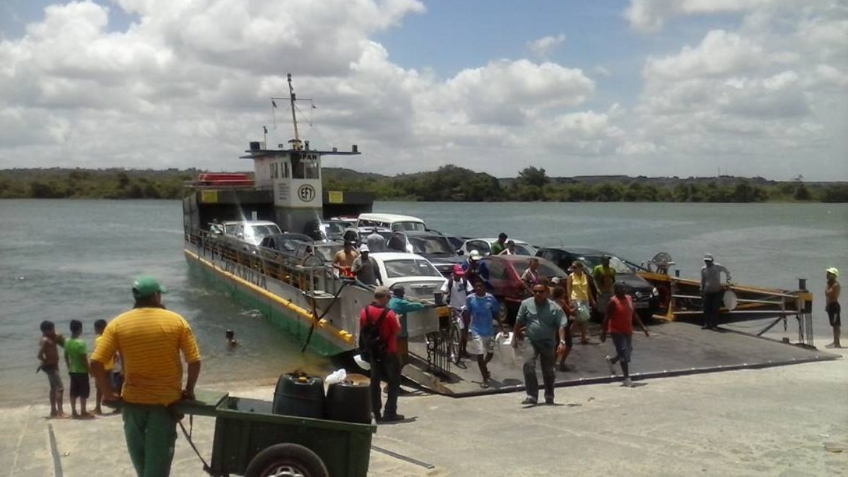 Além disso, o visitante encontra uma forte relação com o rio São Francisco, presente na paisagem e na rotina da cidade (Foto: Washington Moraes/Wikimedia Commons)