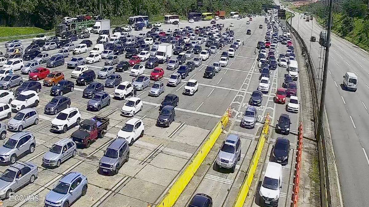 Já na rodovia dos Imigrantes, o congestionamento começa no quilômetro 26 e se extende até o 42, resultando em 16 quilômetros. Divulgação/Ecovias
