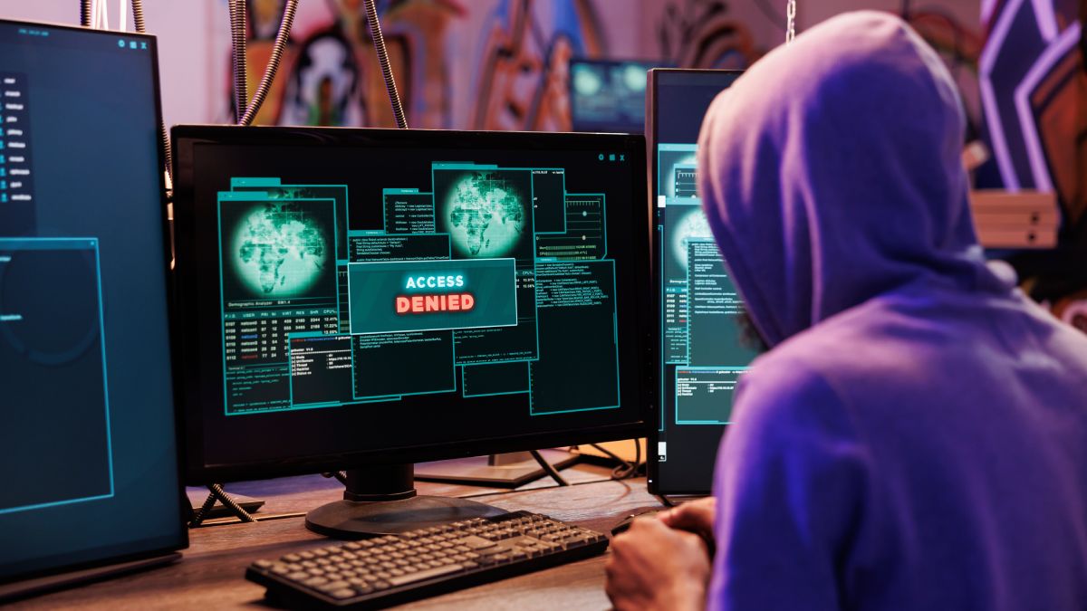 Criminosos virtuais utilizam diferentes estratégias para convencer usuários a instalar aplicativos maliciosos (Fotos: Freepik)