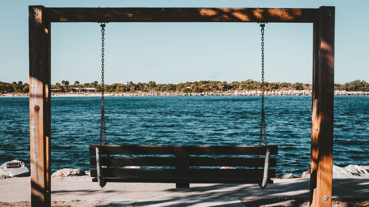 Mar, natureza e fácil acesso fazem do litoral de SP uma das escolhas favoritas para curtir o verão (Fotos: Freepik)
