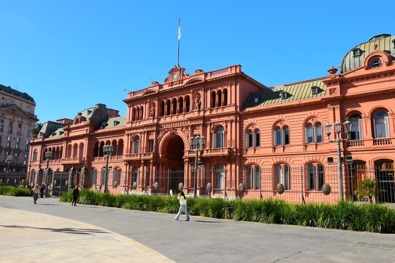A capital argentina costuma ficar mais vazia no Réveillon, já que muitos moradores viajam, o que ajuda a manter preços mais baixos. Foto: Divulgação