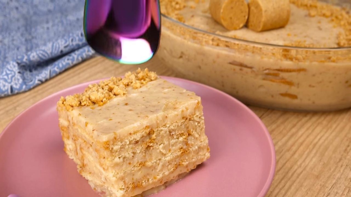 A versão de Virgínia Fonseca surge como uma alternativa criativa, fugindo do tradicional creme branco com chocolate