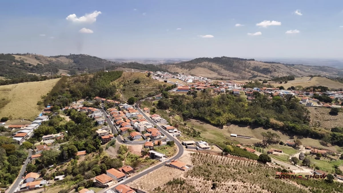 Segundo o último levantamento do IBGE em 2022, Serra Negra conta com aproximadamente 29 mil habitantes - Reprodução/YouTube