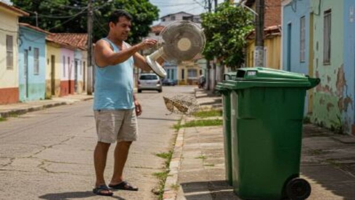 E se duas a temperatura interna da residência de forma ecológica