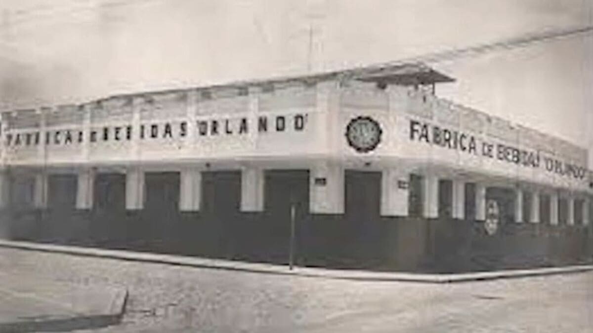A fábrica de bebidas rolando foi a pioneira na fabricação de tubaína, e a fábrica de tubaína mais antiga do País - Reprodução/ YouTube