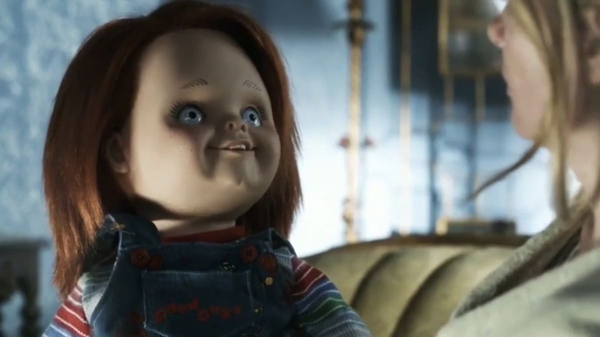 A Maldição de Chucky (2013) pode ser vista no Star+ e na Netflix, quando o boneco volta a aterrorizar uma nova família. - Reprodução/YouTube