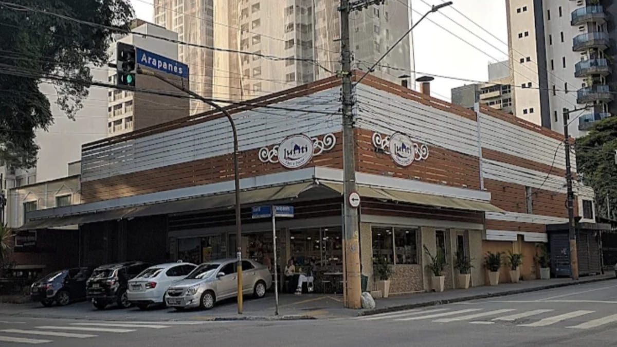 Balcão da Padaria Juruti conhecido pela variedade e pelo atendimento próximo imagens: Google