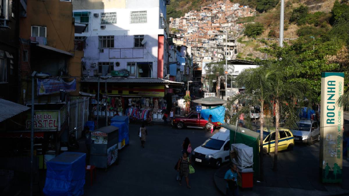 A Rocinha é considerada uma das melhores favelas do Rio para se viver devido à proximidade com empregos e serviços. Foto: Agência Brasil