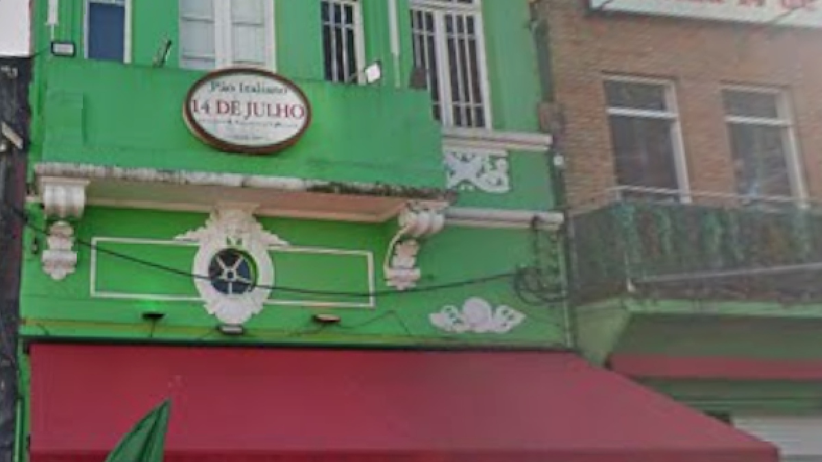 14 de Julho (Século 19) - A última das três padarias em atividade desde o século 19 em São Paulo, a 14 de Julho também pertence à família Franciulli. O local preserva o ambiente rústico e foca na qualidade artesanal - (Reprodução/Street View)