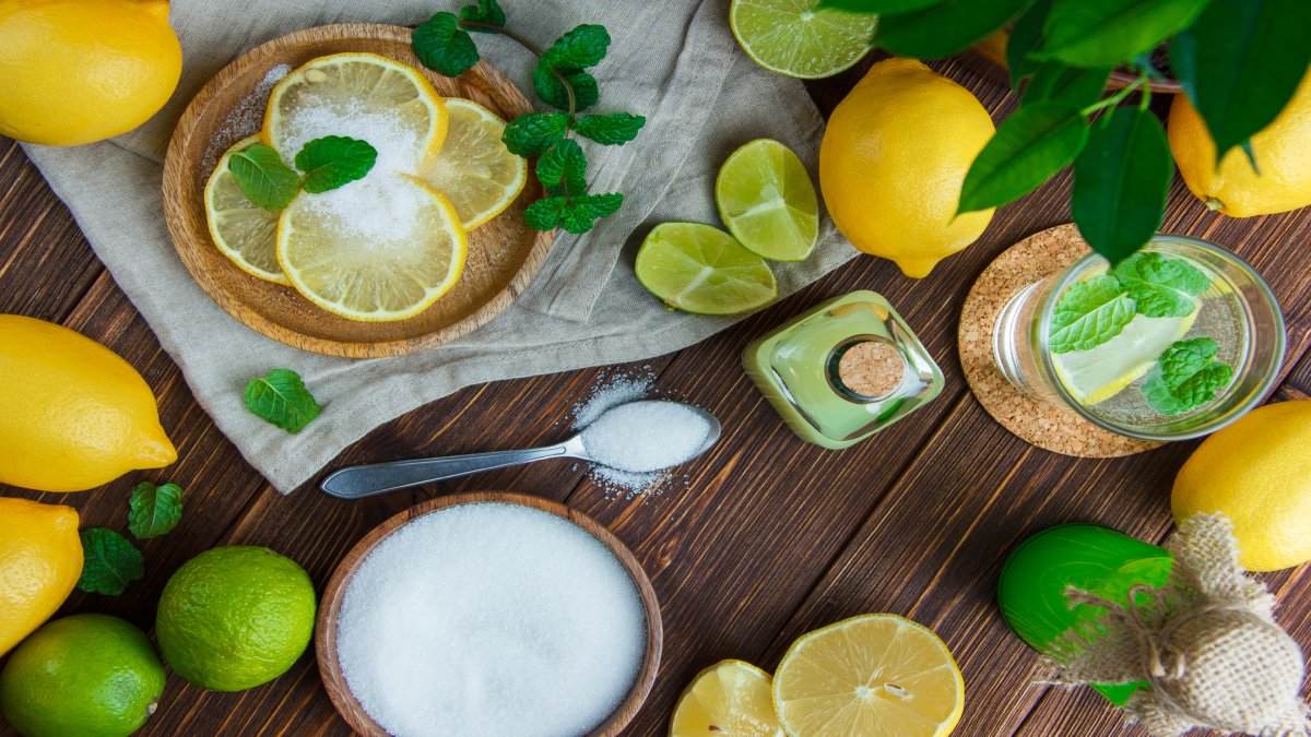 O ácido cítrico está presente em diversos alimentos, como o limão, laranja, tangerina, abacaxi e toranja. (Foto: Freepik)