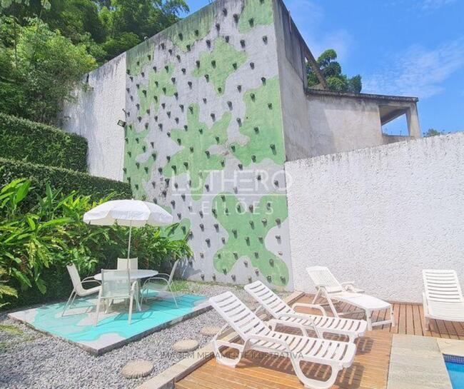 Entre os diferenciais estão ainda um muro de escalada, praça particular dentro do terreno e garagem para até oito veículos. Foto: Divulgação
