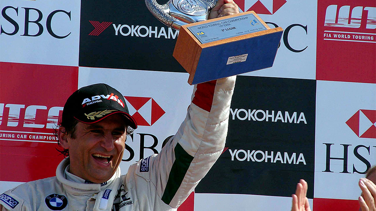 Alessandro Zanardi sempre correu contra o óbvio; quando chegou à Fórmula 1 nos anos 1990, parecia mais um talento promissor em um grid implacável. Foto: Giuliano Gomes/Folhapress
