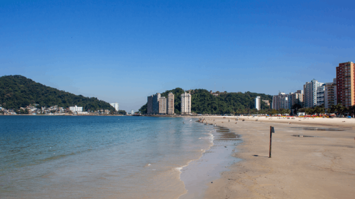 Para quem gosta de turismo cultural, a graça está em visitar a cidade com esse olhar: o de um lugar que não conta só a própria história, mas ajuda a explicar como o país foi se organizando naquele primeiro momento.