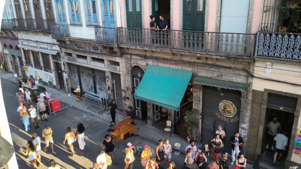 No ranking, o termo 'cool' se refere à ideia de autenticidade, descontração e ocupação de diferentes pessoas