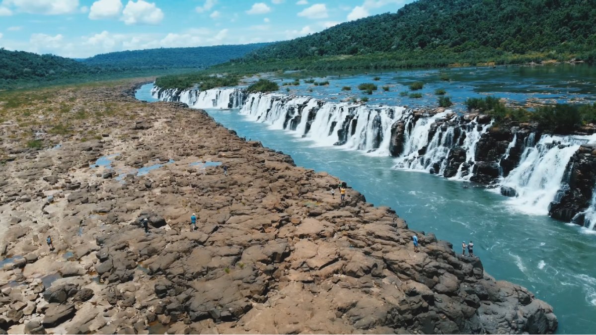 O nome Yucumã vem do Guarani e significa "grande ronco", por causa do som forte da queda