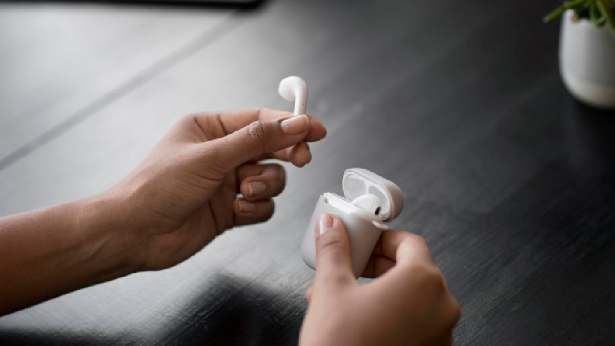 A área de TI informou que a orientação é desligar o bluetooth em celulares, tablets, computadores e equipamentos similares