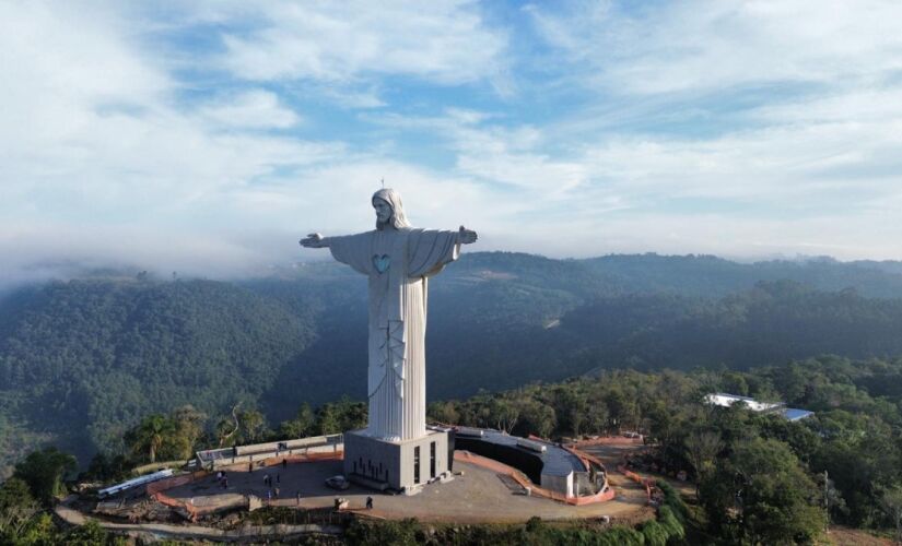 Inaugurado em 2022, o Cristo Protetor de Encantado, situado no Vale do Taquari, transformou a região em um novo polo de turismo religioso -(Luciano Nagel/Cristo Protetor)