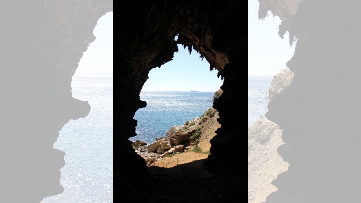 Embora as cavernas tenham sido identificadas em 1907, as escavações sistemáticas começaram apenas nos anos 1980 (Foto: John Cummings/Wikimedia Commons)